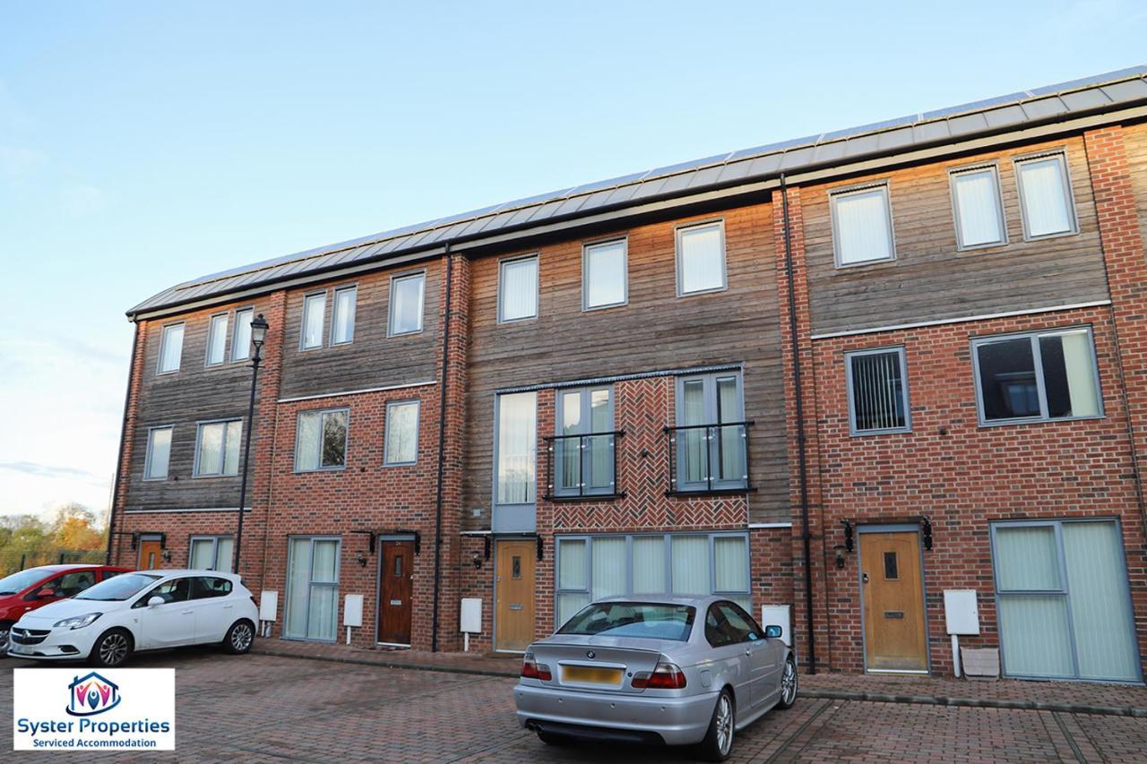 Syster Properties Serviced Accommodation Leicester 5 Bedroom House Glen View Dış mekan fotoğraf