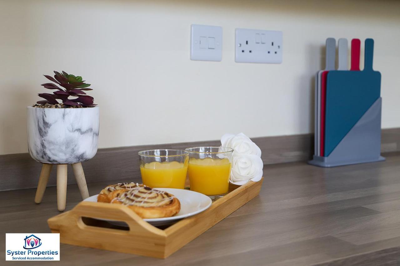 Syster Properties Serviced Accommodation Leicester 5 Bedroom House Glen View Dış mekan fotoğraf