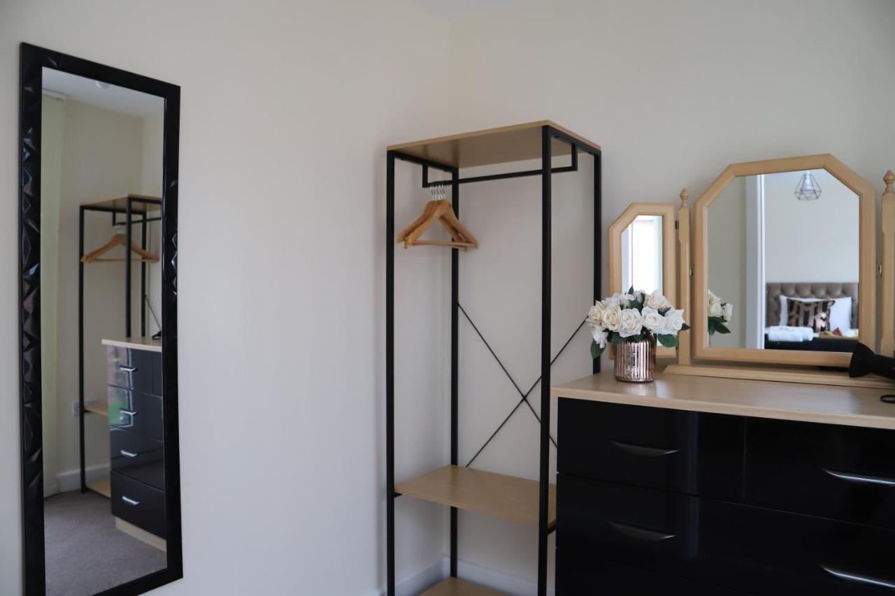Syster Properties Serviced Accommodation Leicester 5 Bedroom House Glen View Dış mekan fotoğraf